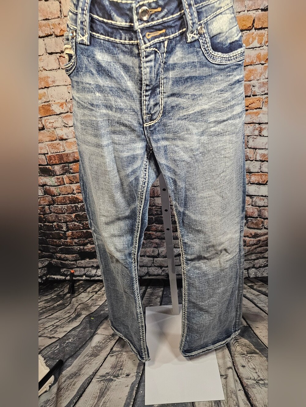 Rock Revival Savannah Bootcut Jeans Size 31 Embellished Flap Pocket Distressed